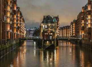 Almanya Hamburg’da Gezilecek Görülmesi Gereken Yerler Almanya Hamburg'da Gezilecek Görülmesi Gereken Yerler