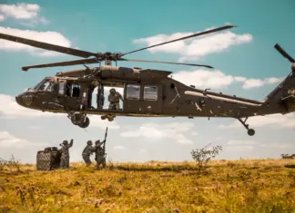 Kırmızı Elbiseye Yatırım Yaptırırken, Blackhawks Ruhunu Nasıl Yaşa Bilebilisiniz? Kırmızı Elbiseye Yatırım Yaptırırken, Blackhawks Ruhunu Nasıl Yaşa Bilebilisiniz? lifestyle