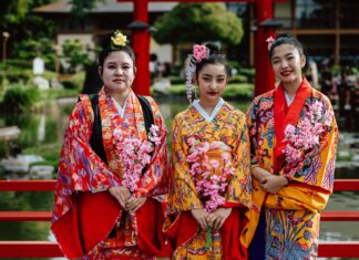 Kıyafet Dünyasına Kimono: Elegant Yenilikler Kıyafet Dünyasına Kimono: Elegant Yenilikler lifestyle