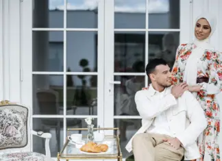 İngiltere’de Hinge’i Neden Sevdiğiniz Adamlarla İletişim Kuran 5 Yöntem İngiltere'de Hinge'i Neden Sevdiğiniz Adamlarla İletişim Kuran 5 Yöntem lifestyle