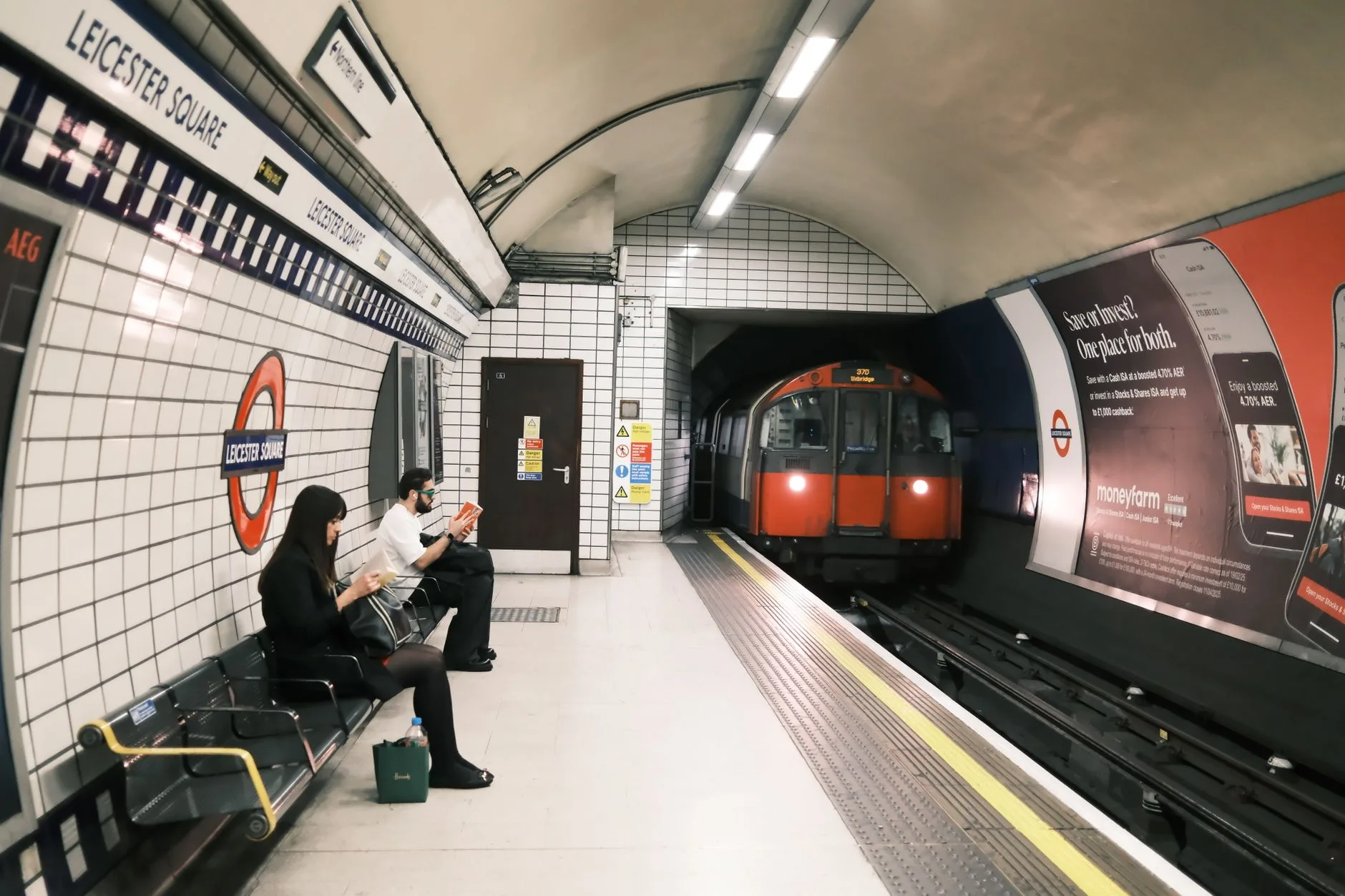 London Stories: Günlük Yaşama Yolculuk İçin Pratik Rehber